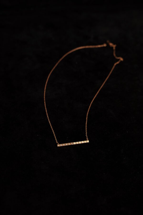 Collier 13