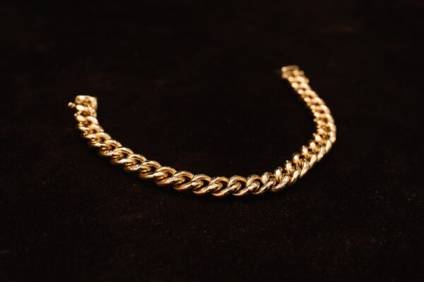 collier 11