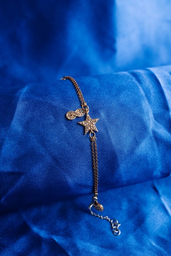 Bracelet 11